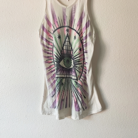 UO title unknown tank top - Picture 3 of 6